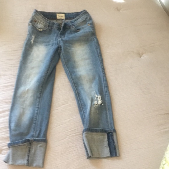Hudson Jeans Denim - Hudson Distressed Cropped Jeans